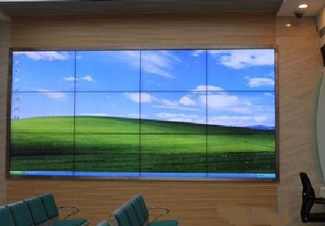 丽江液晶拼接屏的另类用法。